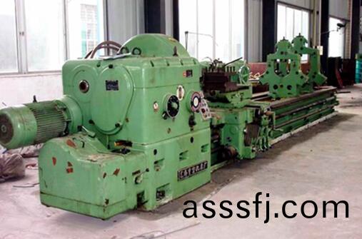 臥(wo)式車牀（重(zhong)型(xing)）